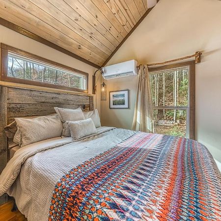Smoky Mountain Tiny Home بيدجن فورج المظهر الخارجي الصورة
