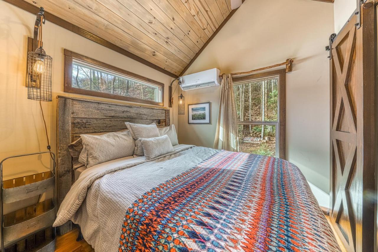 Smoky Mountain Tiny Home بيدجن فورج المظهر الخارجي الصورة
