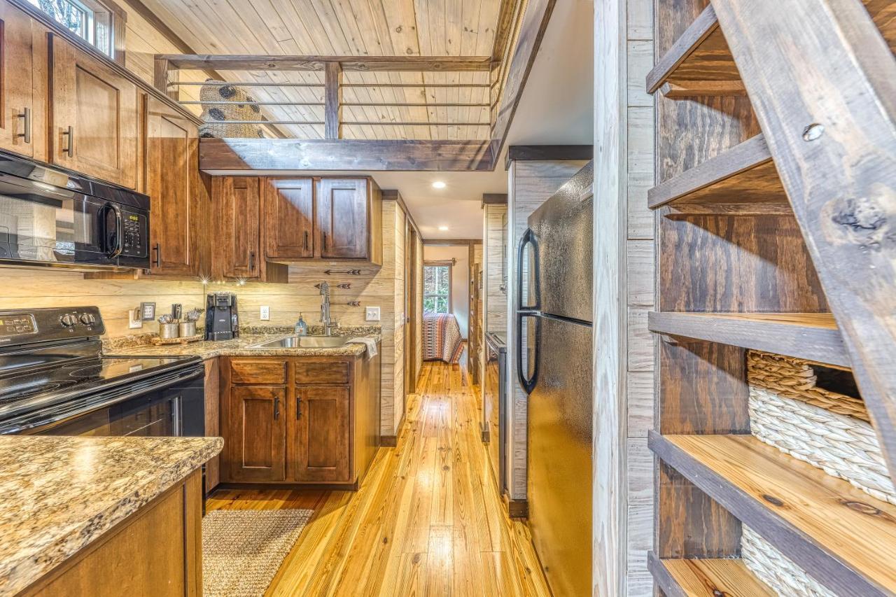 Smoky Mountain Tiny Home بيدجن فورج المظهر الخارجي الصورة
