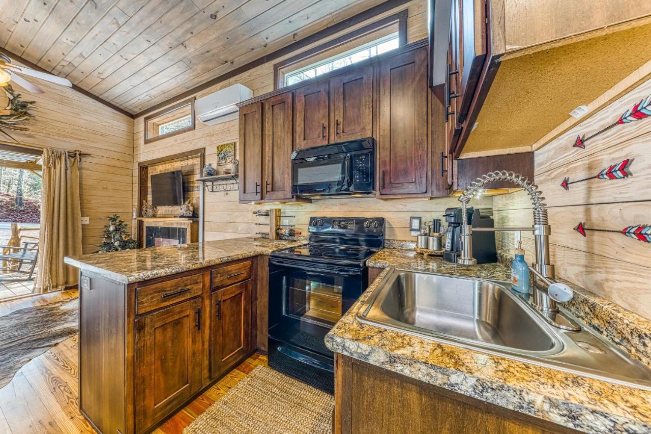 Smoky Mountain Tiny Home بيدجن فورج المظهر الخارجي الصورة